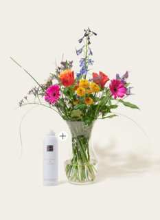 Bloemen Veldboeket Eloise met Rituals Sakura Foaming Showergel Bloemen Veldboeket Eloise met Rituals Sakura Foaming Showergel